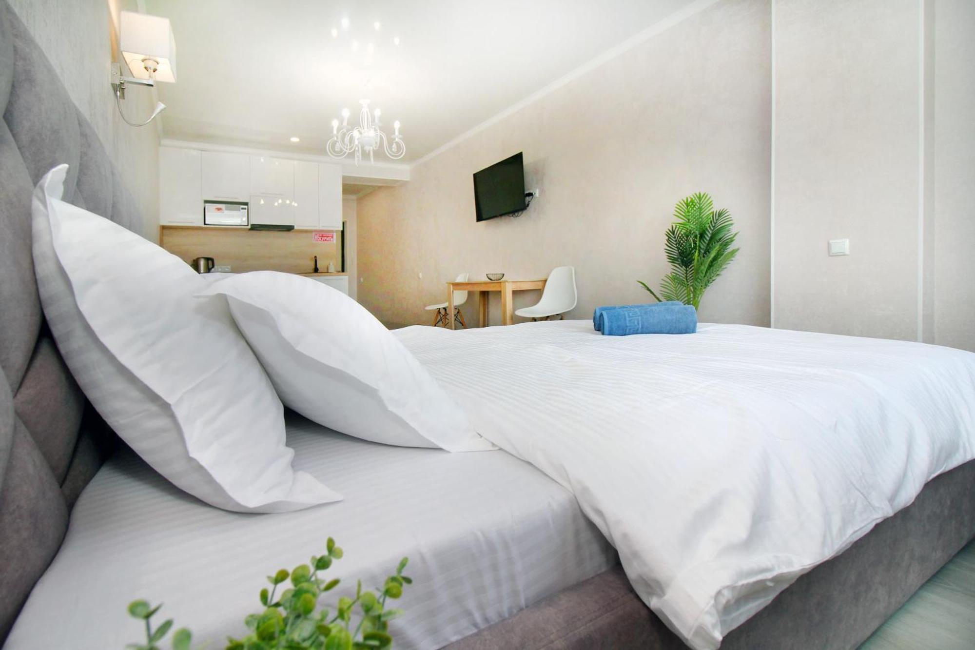 Almaty Cozy Apart Hotel Bagian luar foto
