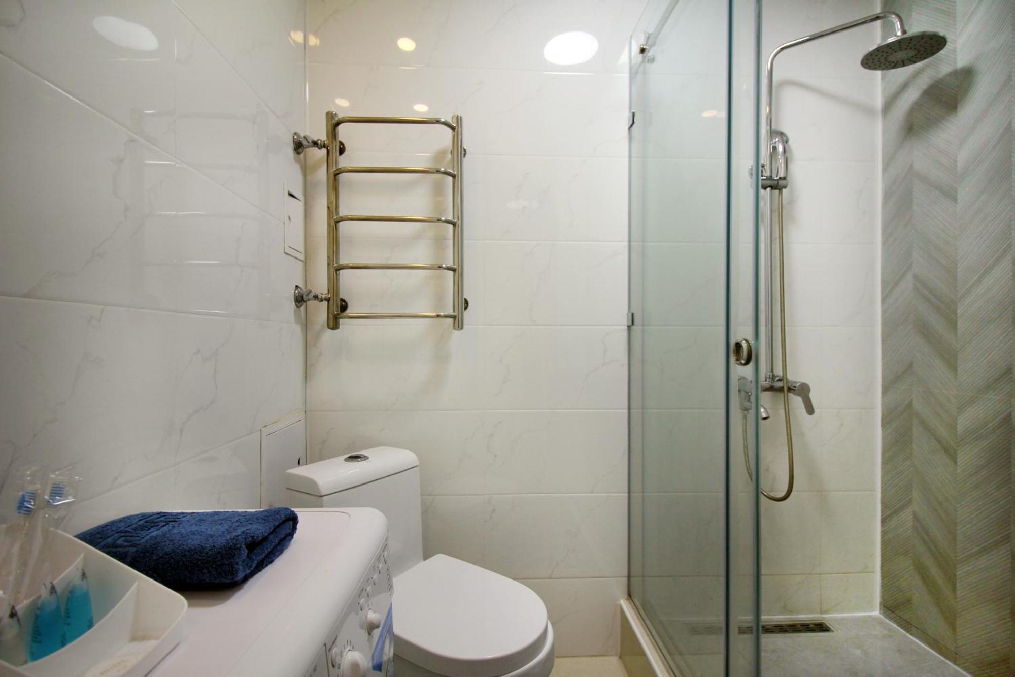 Almaty Cozy Apart Hotel Bagian luar foto